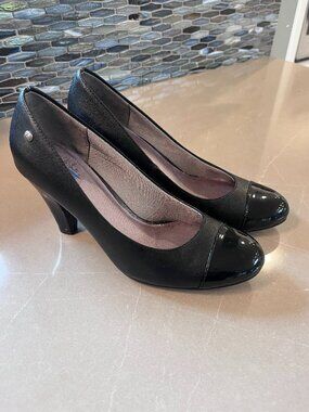 Lifestride Velocity leather pump